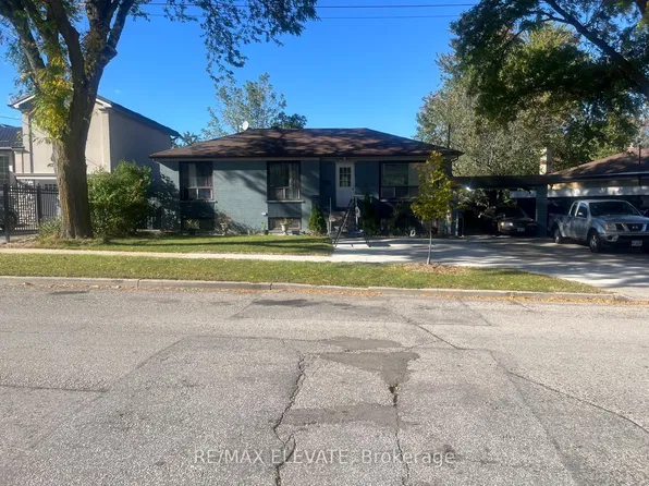 100 Stavely Cres, Toronto, ON M9W 2C8