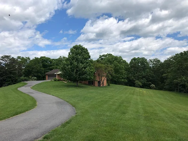 2293 Riner Rd — Photo 11