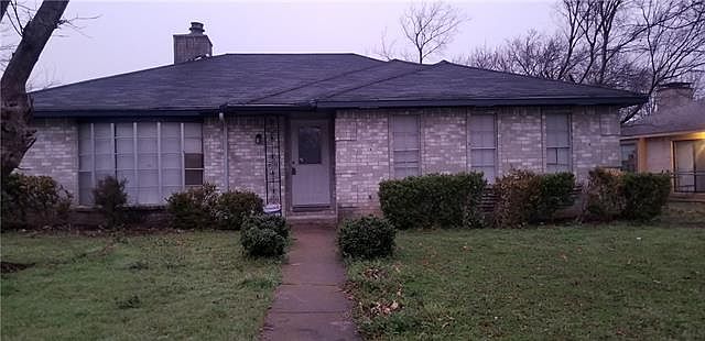 1st image of 2717 Tanglewood Dr