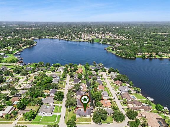 2nd image of 301 BRANTLEY HARBOR DRIVE