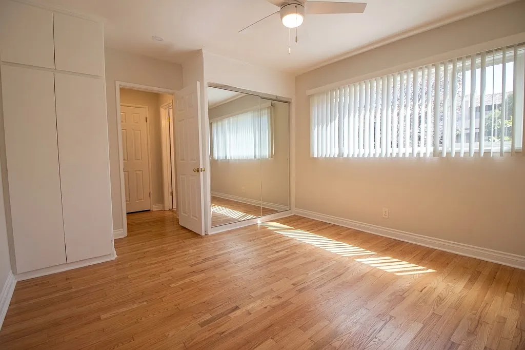 1 bed, 800 sqft, $2,196 — Photo 4