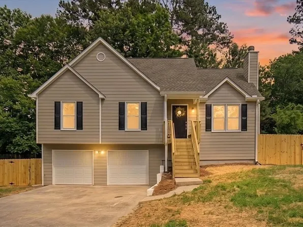 212 Kiowa Ct SE, Acworth, GA 30102