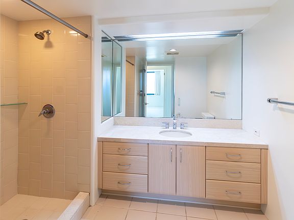 Hall Bath with Shower
