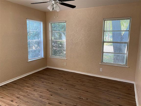 5th image of 332 Norwood Dr