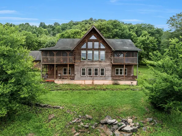 16 Eckert Ln, Pleasant Shade, TN 37145