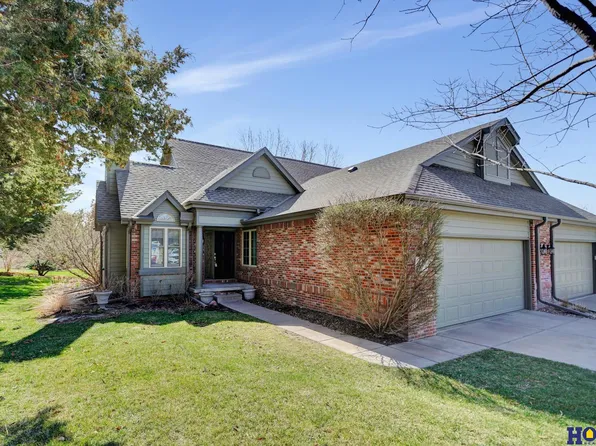 7144 South St, Lincoln, NE 68506