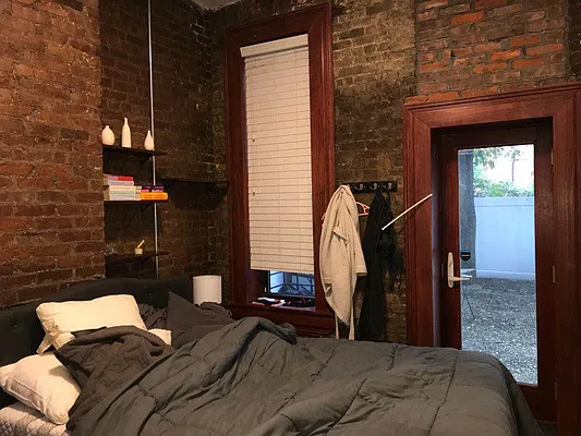 Rented by Bond New York | media 15