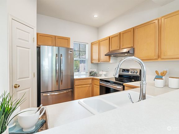 5th image of 21403 40th Avenue W
