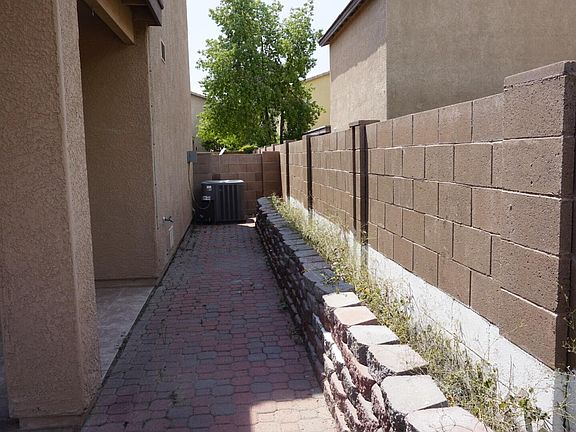 3rd image of 4243 E Wading Pond Dr