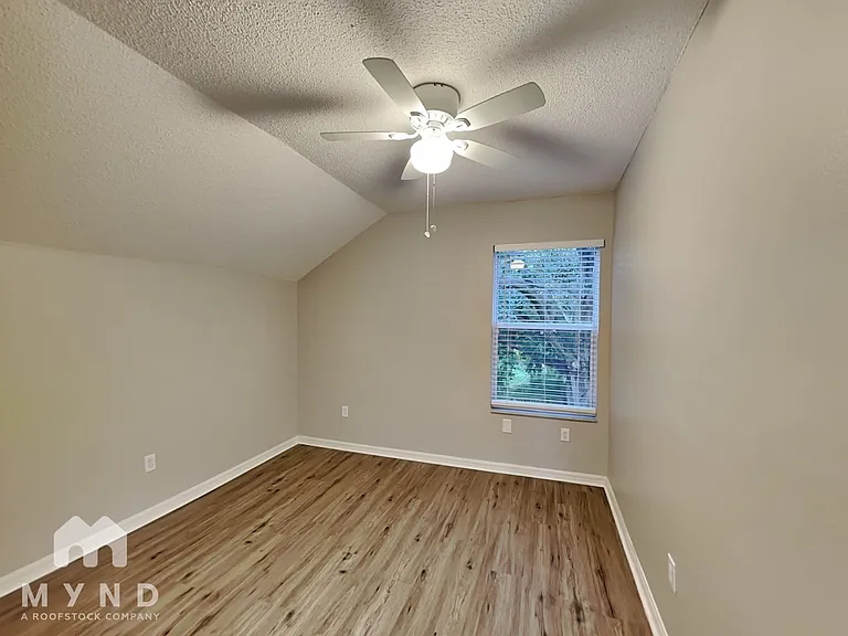 6119 Sand Key Ln — Photo 12