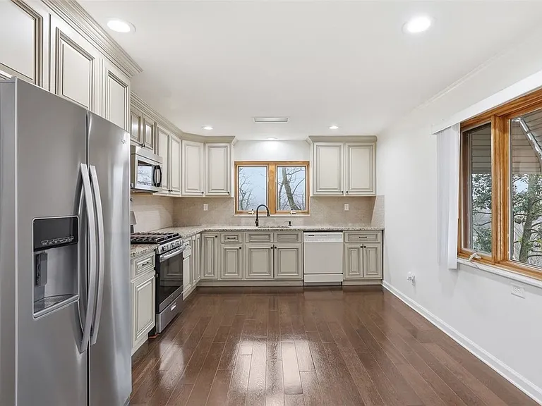 1013 El Rancho Dr — Photo 2