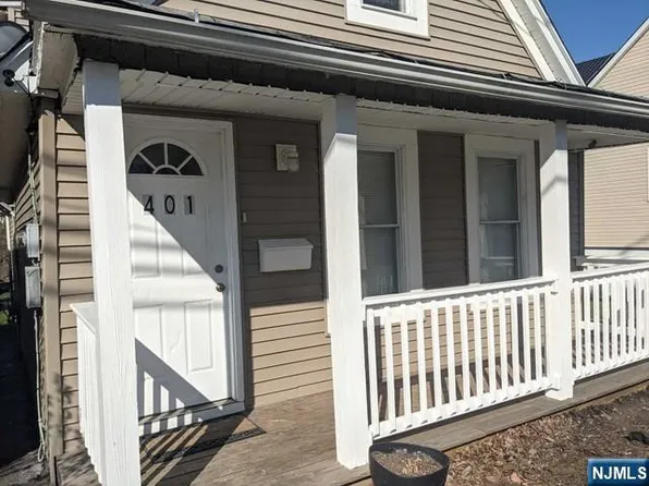 401 River Dr, Garfield, NJ 07026