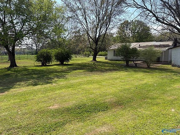 5th image of 619 Clemons Rd