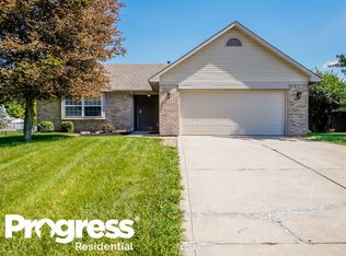 607 Sugar Maple Ln, Mooresville, IN