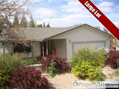 2375 Camelot Way photo 1