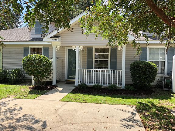 2nd image of 2432 Trailwood Dr