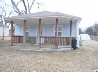 517 Wyoming Ave, Holton, KS 66436