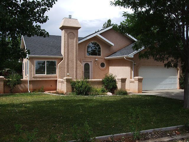 1st image of 630 W Vance Dr