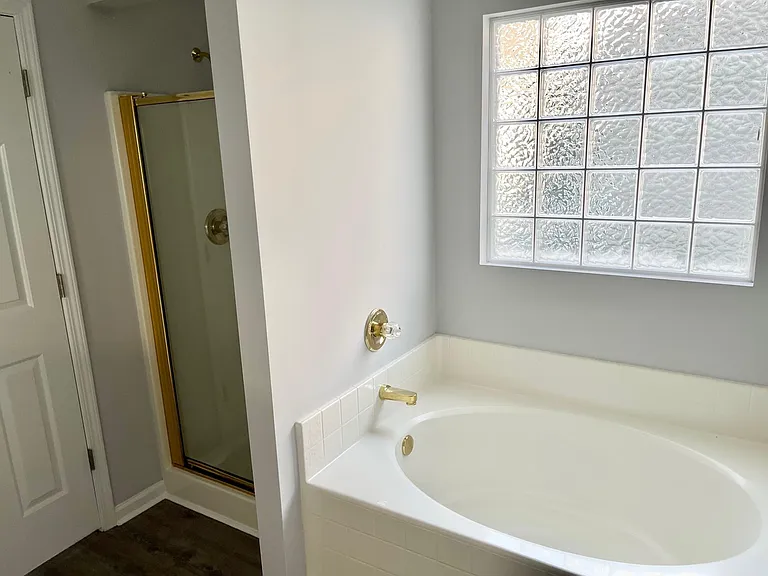 4996 Southgate Pkwy — Photo 8