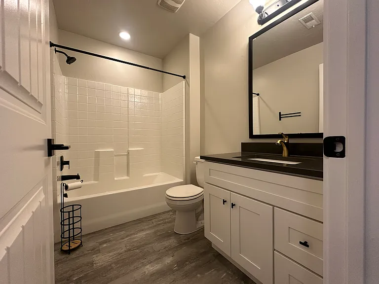 Upper Level - Bathroom