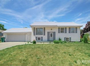 4098 Ridgewood Dr, Bay City, MI