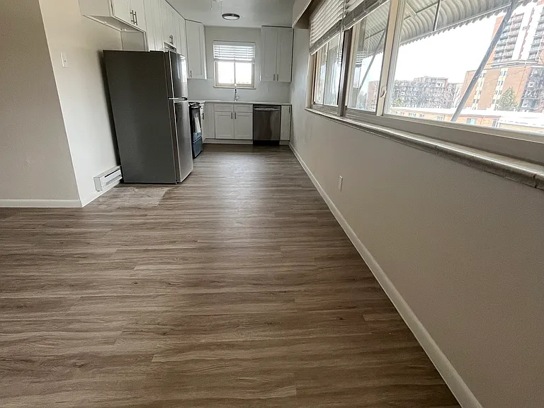 Virginia Mae Apartments — Photo 9