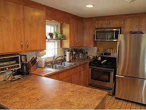 Fully Applianced Kitchen