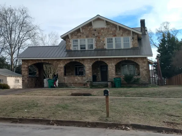 702 E 6th St #2, Tuscumbia, AL 35674