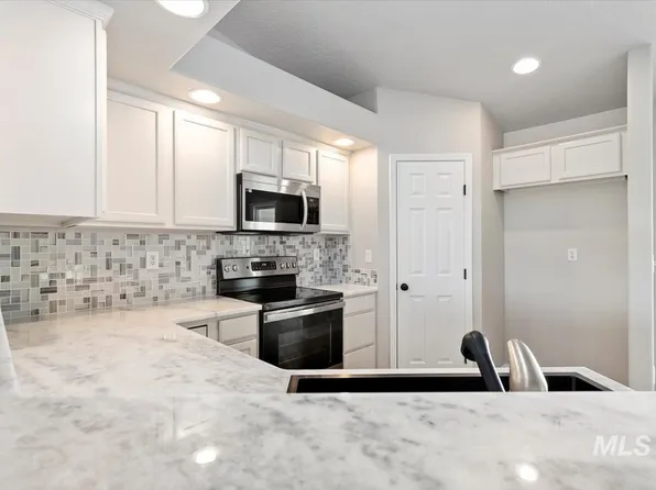 5 S Stillwater Way, Nampa, ID 83651