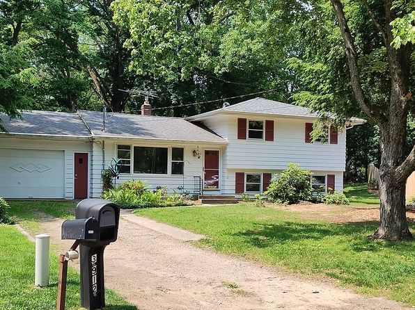 3912 Robin Ln