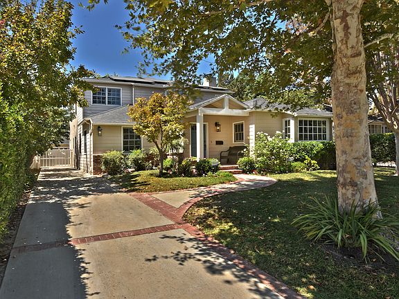3rd image of 4313 Camellia Ave