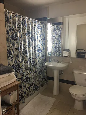 Rented by R New York | media 25