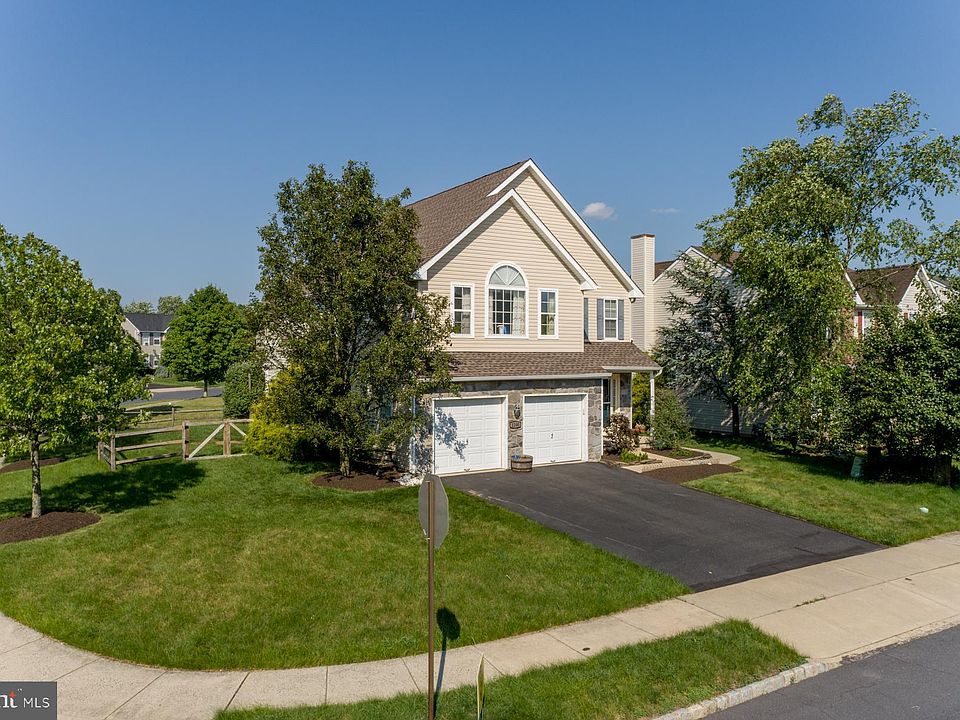 1200 Spring Meadow Dr, Quakertown, PA 18951 Zillow