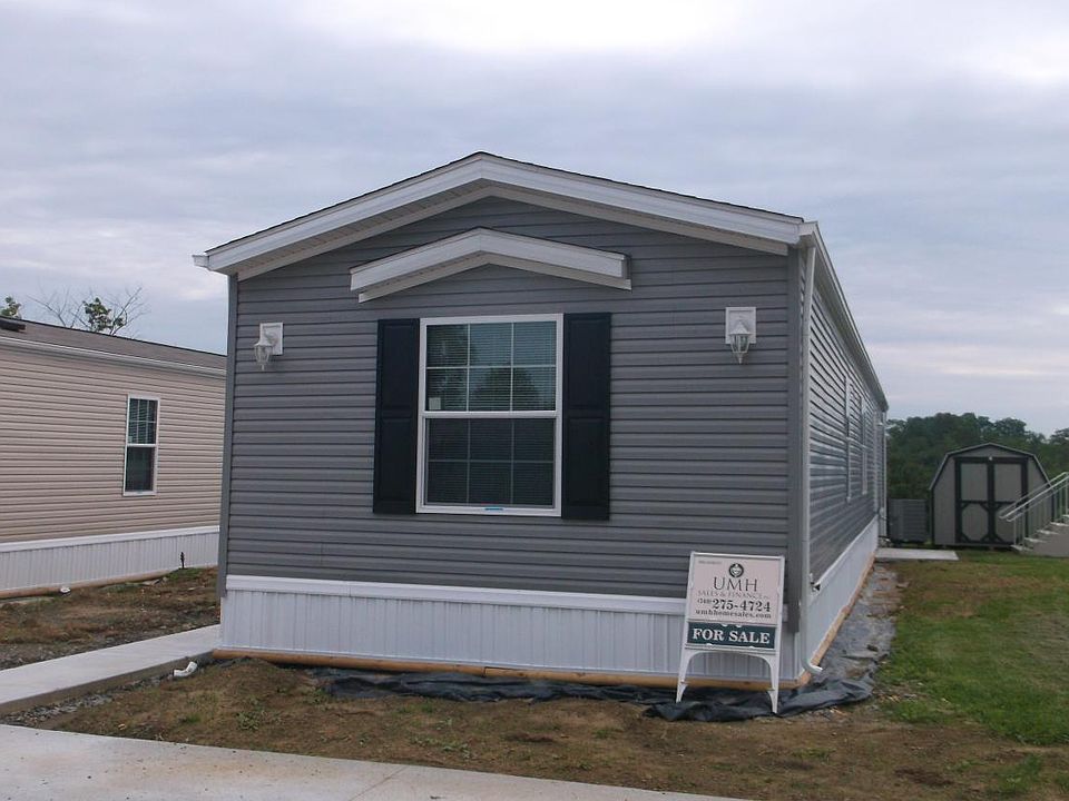 1st image of 33 N Byron Dr