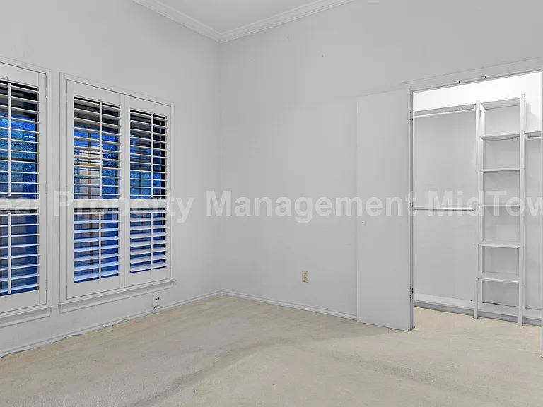 621 Windgate Ct — Photo 14