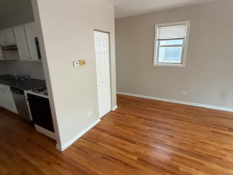 2313 W Harrison St #1 — Photo 6