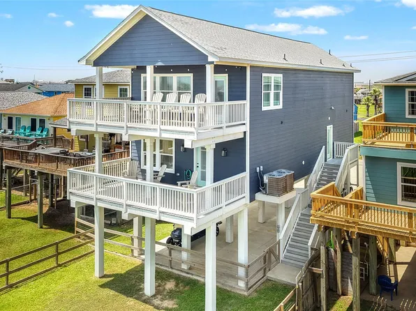 312 Seabean St, Surfside Beach, TX 77541