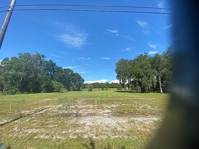 1st image of 4703 Garden Ln