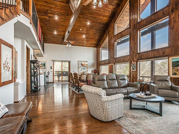 5th image of 229 Southside Dr