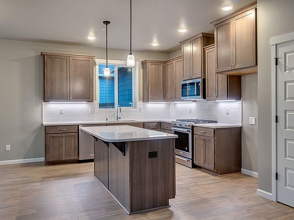 5th image of 2673 NW 9th Pl