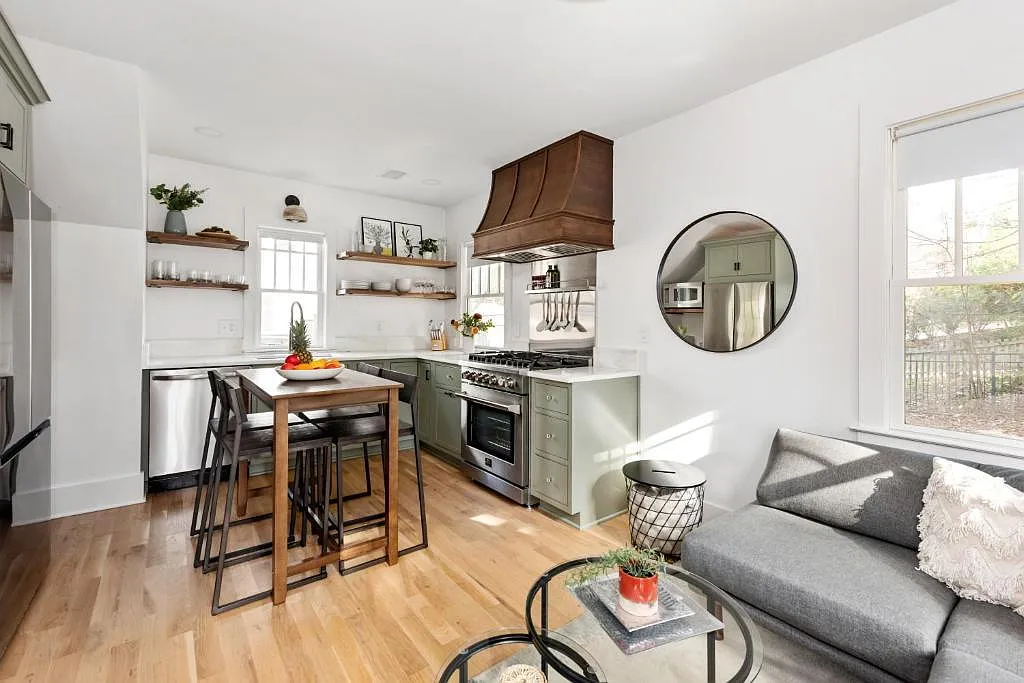 2 bed, 1.5 bath, 750 sqft, $3,200 — Photo 4