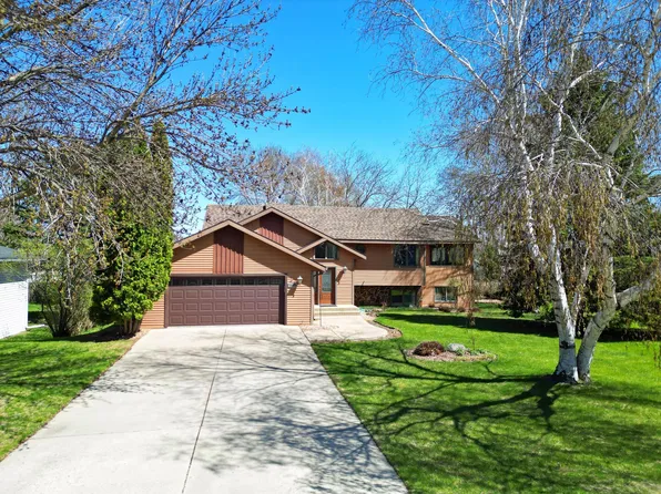 613 24th St SE, Willmar, MN 56201