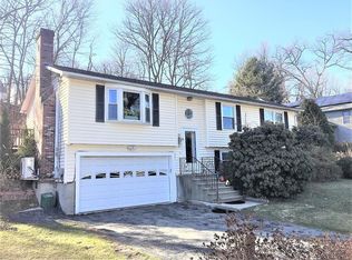 7 Kingsdale St, Worcester, MA 01606