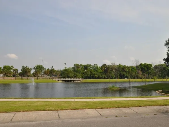 1407 Drane St SE, Plant City, FL 33563