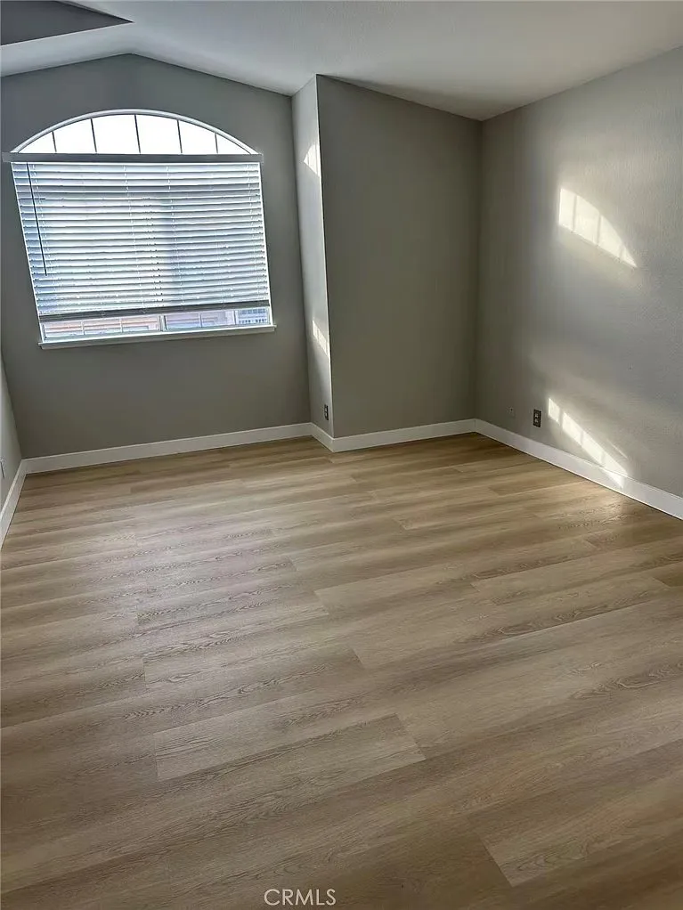 3 bed, 1531 sqft, $3,380 — Photo 4