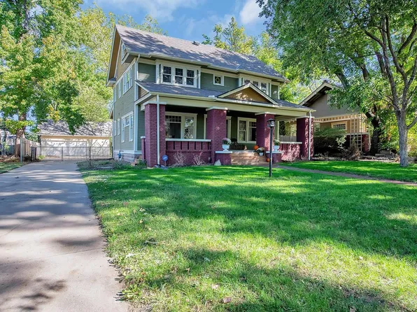 3336 Country Club Pl, Wichita, KS 67208