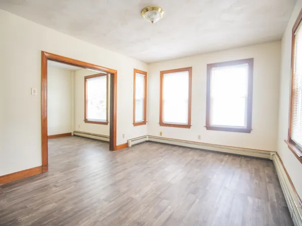 2 Lynnville Ter Floor 2, Dorchester, MA 02121