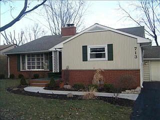 1st image of 713 Lincolnshire Ln