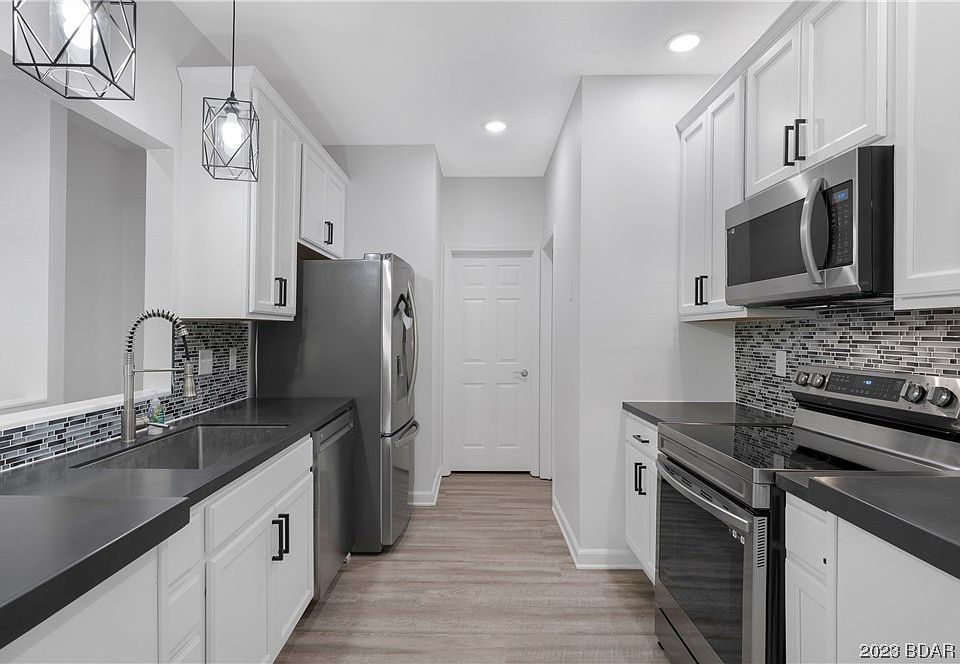 1st image of 107 Hardwood Dr