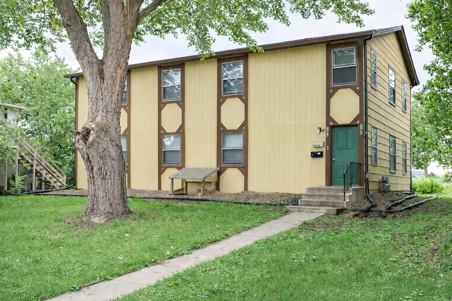 6 bed, $2,800 — Photo 4